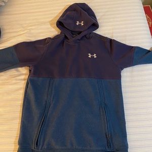 Under Armour Sweatshirt